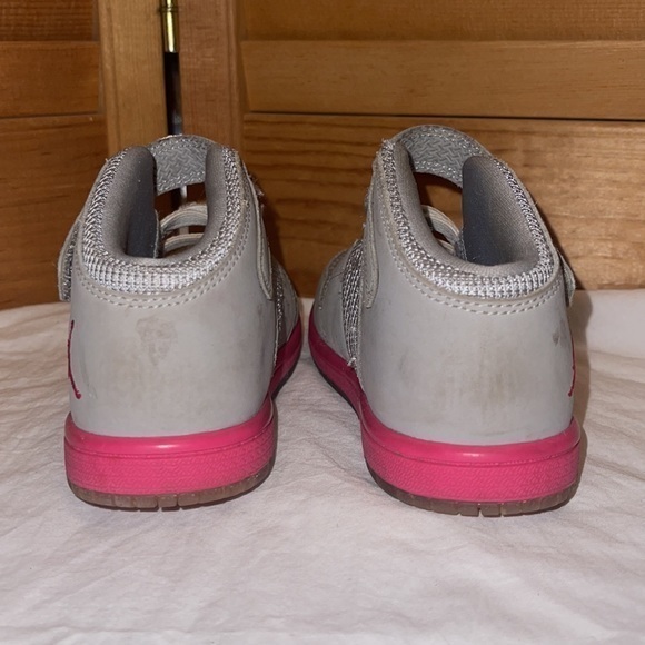 Nike air Jordan hightops! Grey and pink! Size 10c - Picture 4 of 6